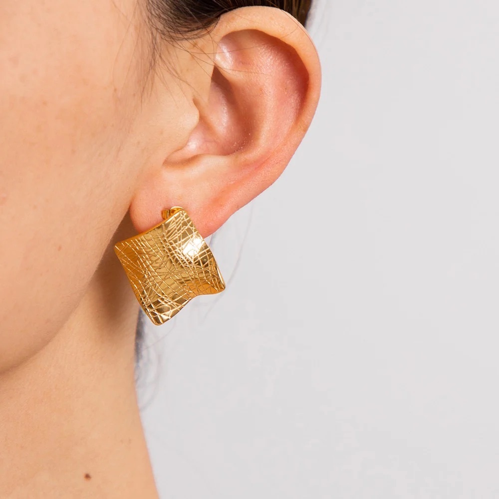 NEW:24K Gold Textured Square Earrings